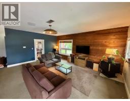 408 Third Street W, Revelstoke, BC V0E2S0 Photo 8