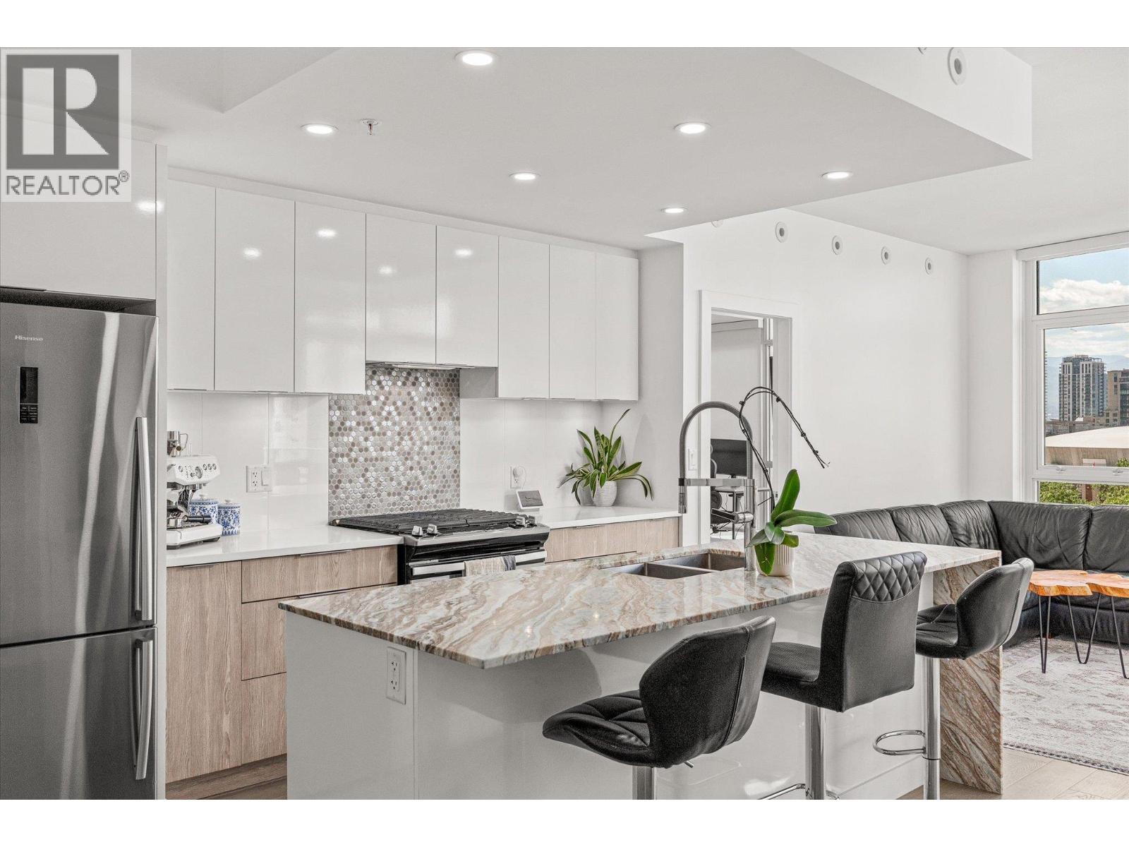601 1151 Sunset Drive, Kelowna