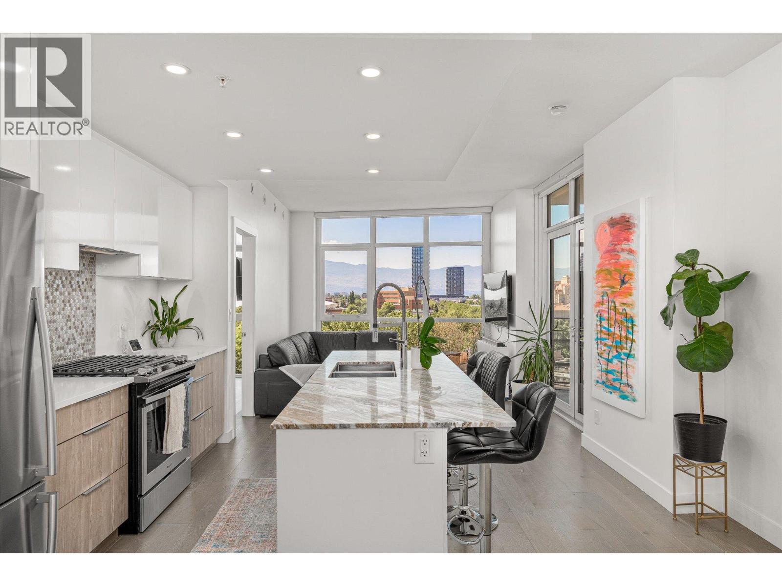#601 1151 Sunset Drive - 12