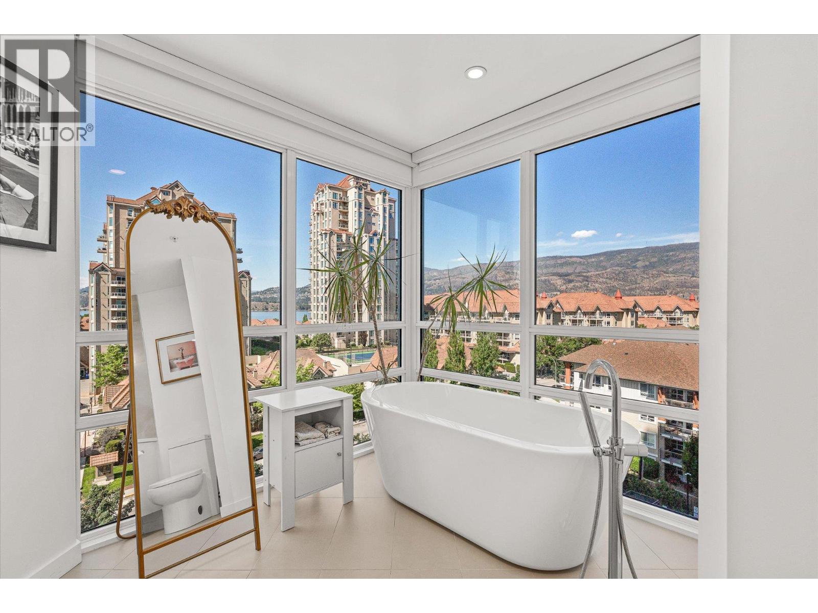 601 1151 Sunset Drive, Kelowna