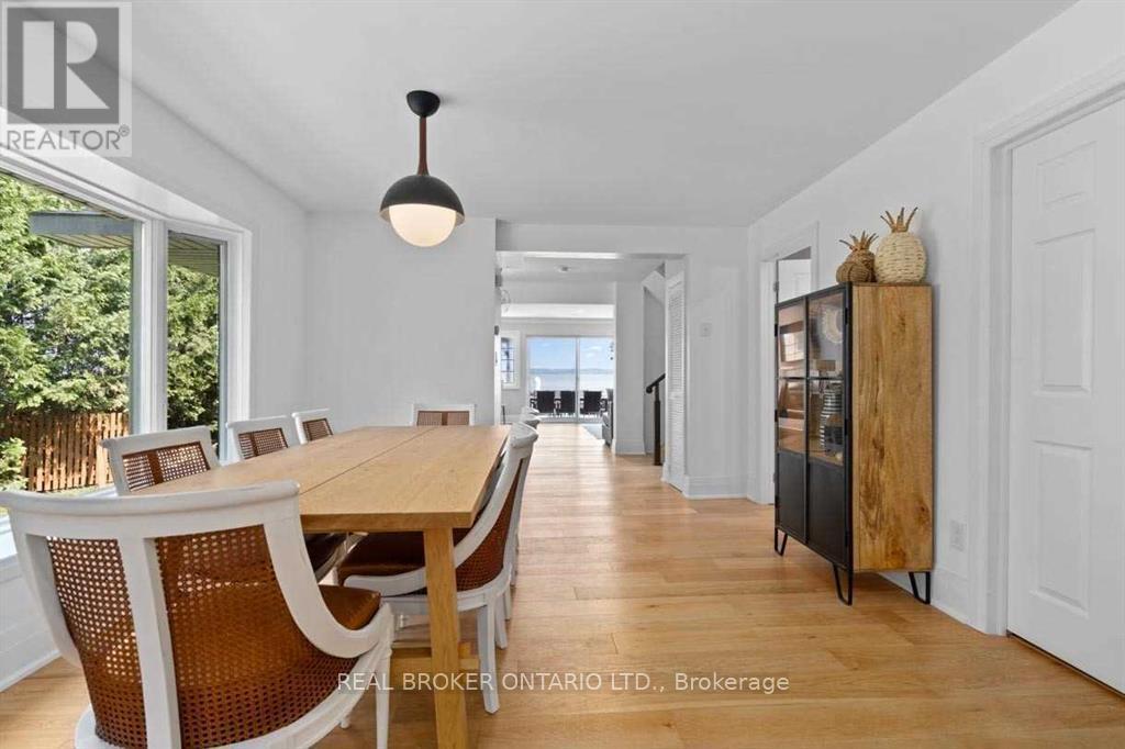 943 BARRY AVENUE - 10