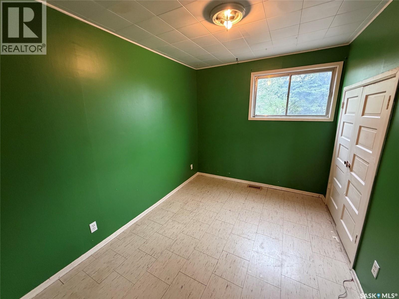 501 Churchill STREET - 10