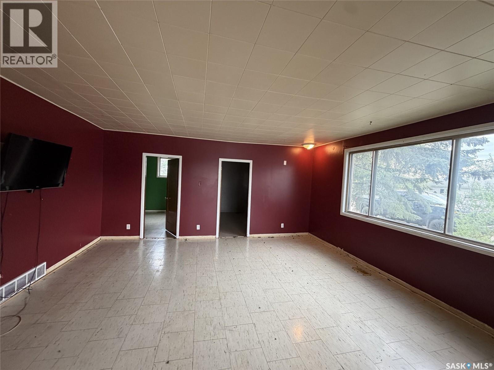 501 Churchill STREET - 5