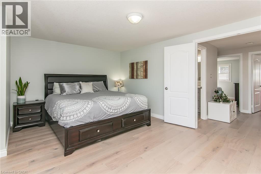 529 CHESAPEAKE Crescent - 20
