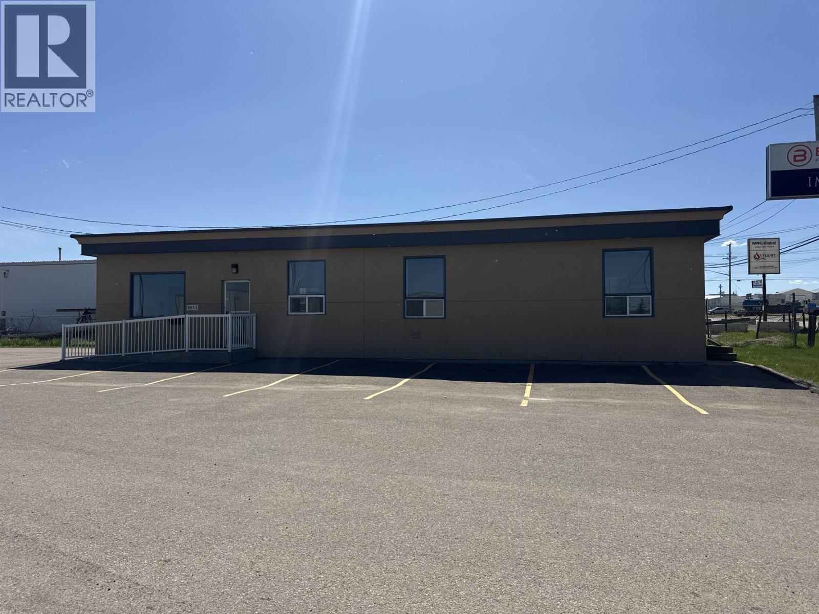 8615 100 STREET, Fort St. John — photo 2