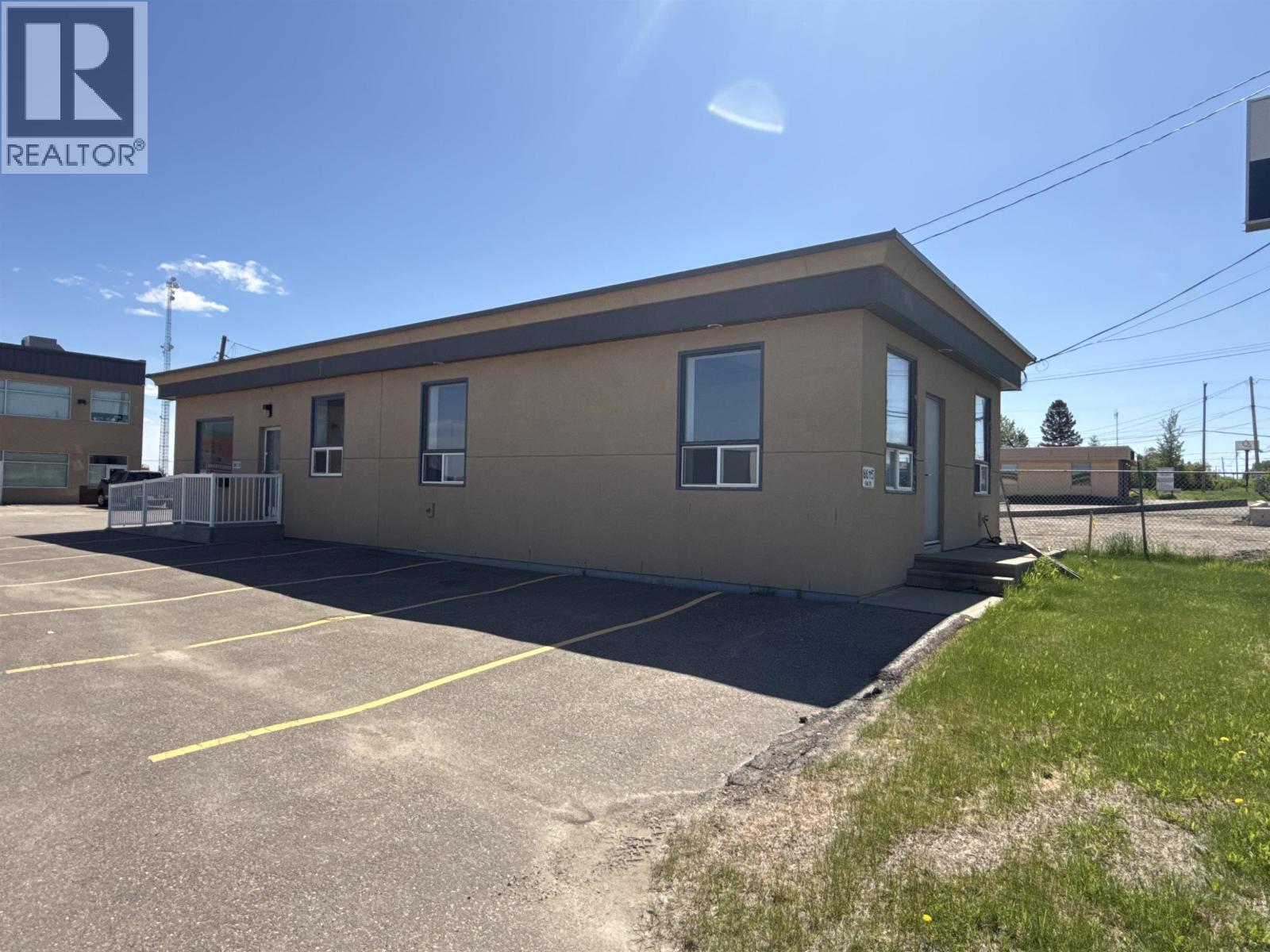 8615 100 STREET, Fort St. John — photo 3