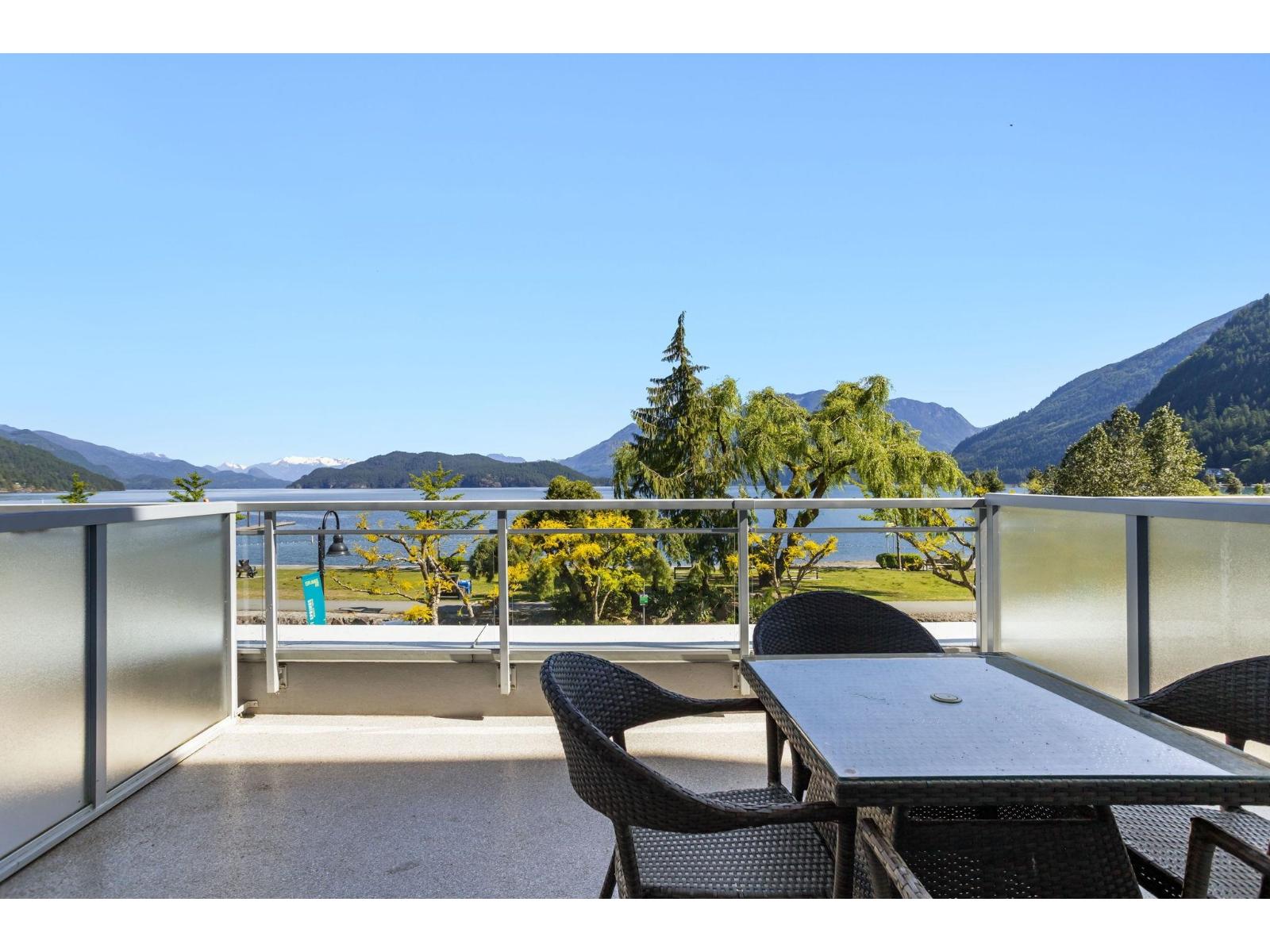 212C 160 ESPLANADE AVENUE, Harrison Hot Springs, Harrison Hot Springs