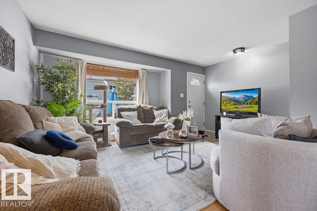 243 DICKINSFIELD CO NW - 8