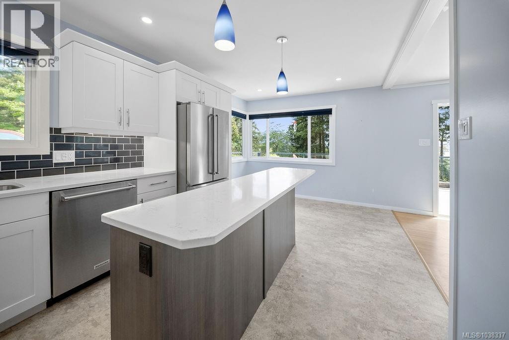 1068 Manley St - 22