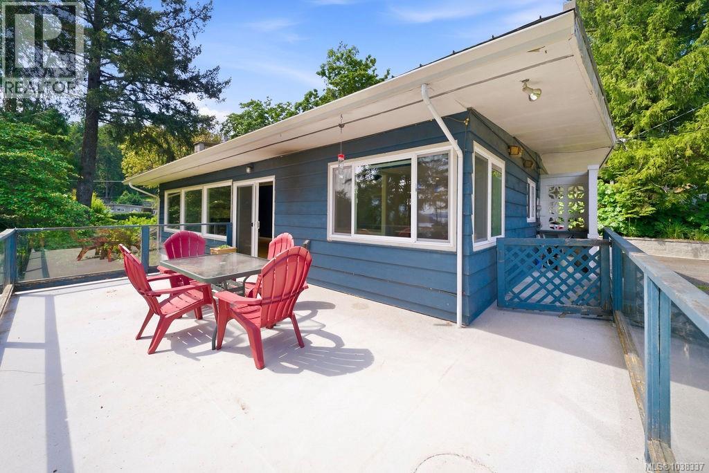 1068 Manley St - 26