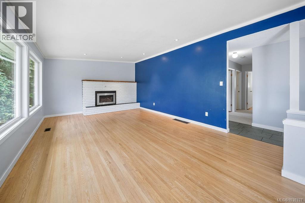 1068 Manley St - 28