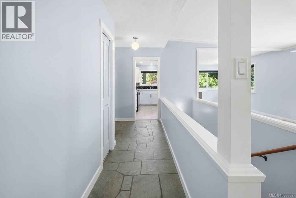 1068 Manley St - 41