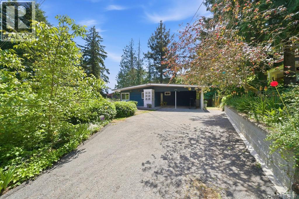 1068 Manley St - 62