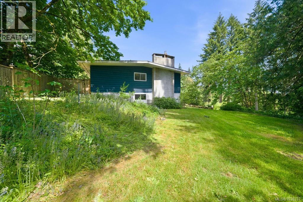 1068 Manley St, Duncan