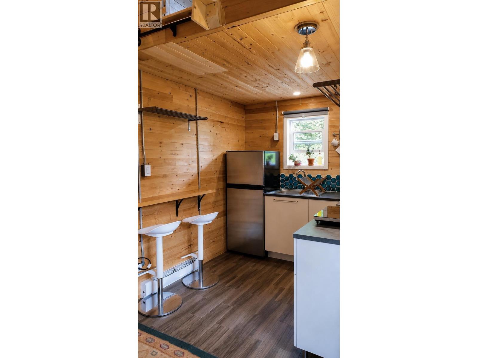 6421 Sunshine Drive - 10