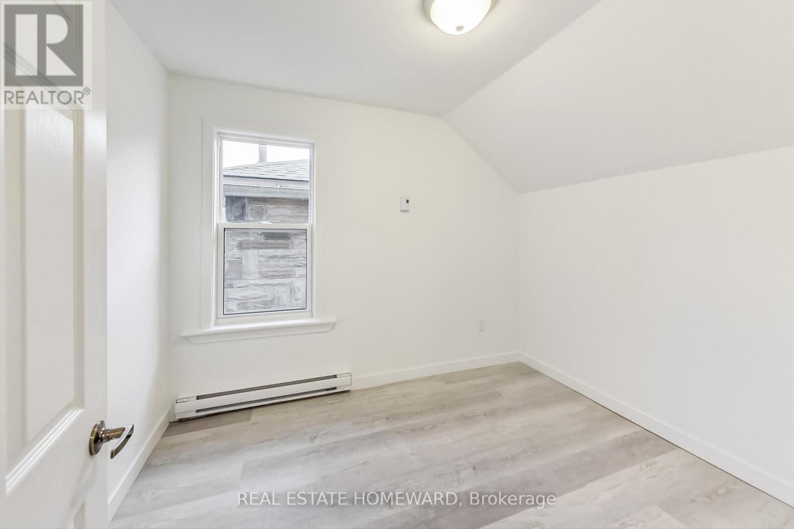 91 WATER STREET S - 18