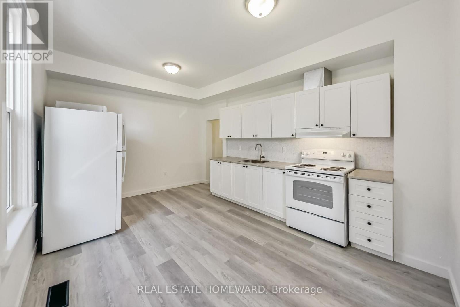 91 WATER STREET S - 8