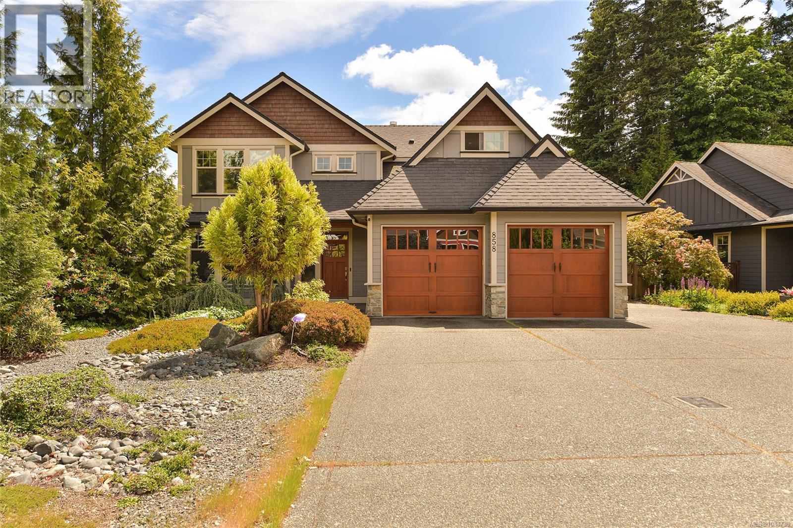 858 Bucktail Rd - 1