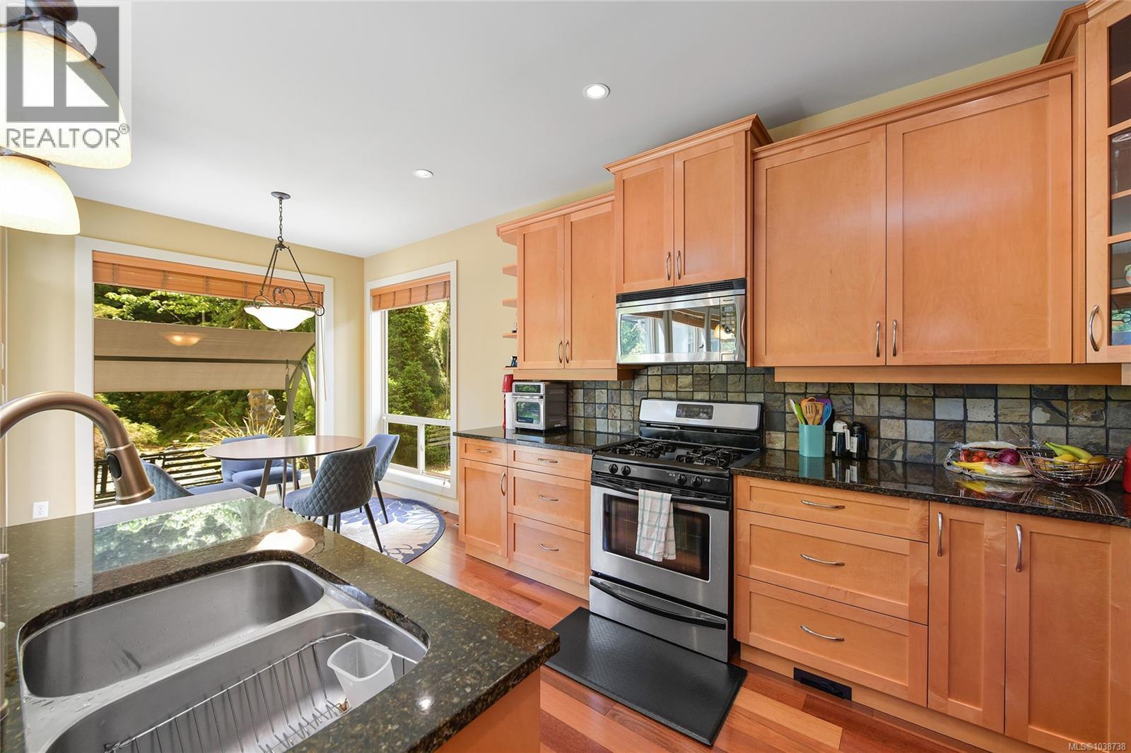 858 Bucktail Rd - 20