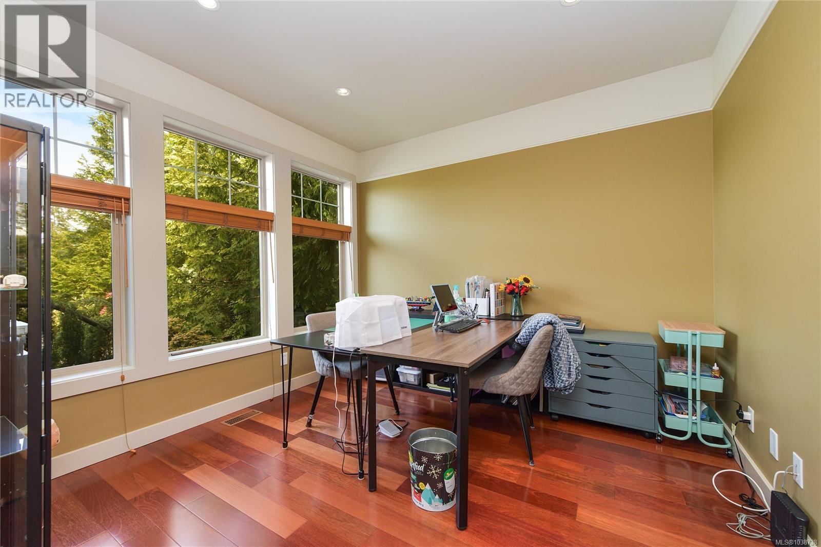 858 Bucktail Rd - 38