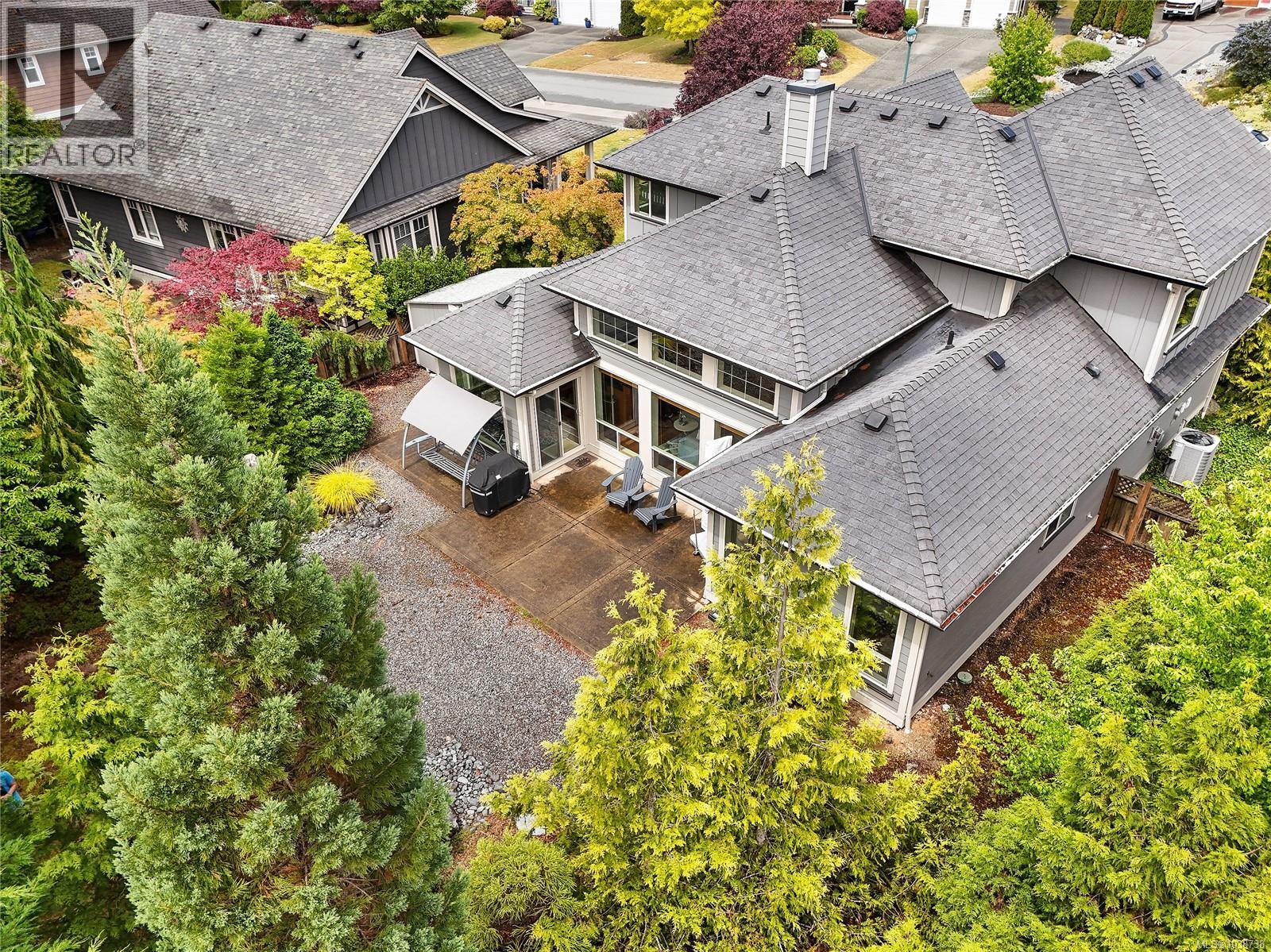 858 Bucktail Rd - 6