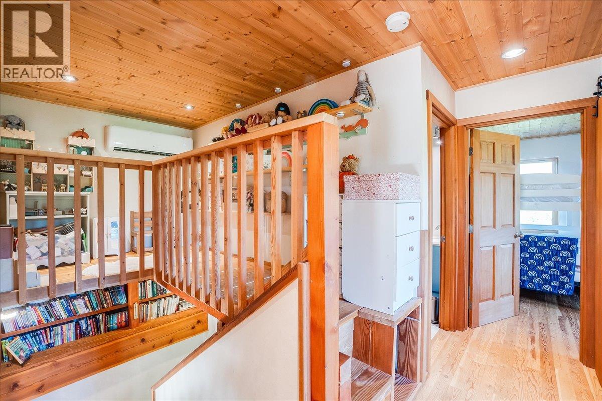 150 Suncrest Road - 32