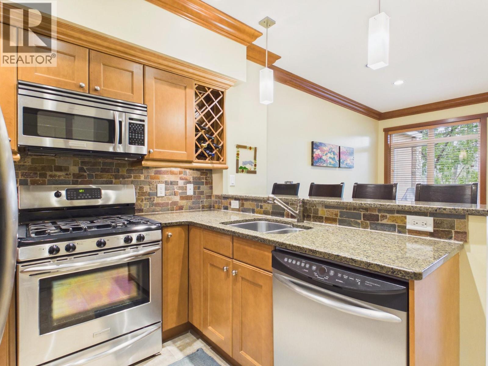 7200 COTTONWOOD Drive Unit# 75, Osoyoos