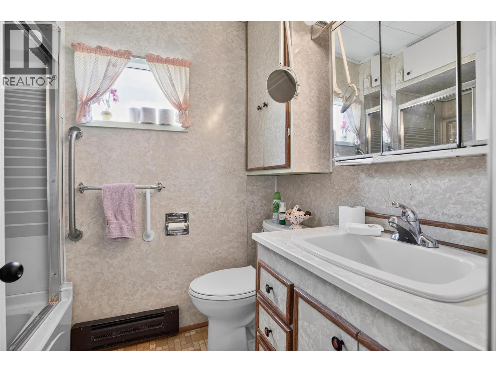 239 B Avenue - 17