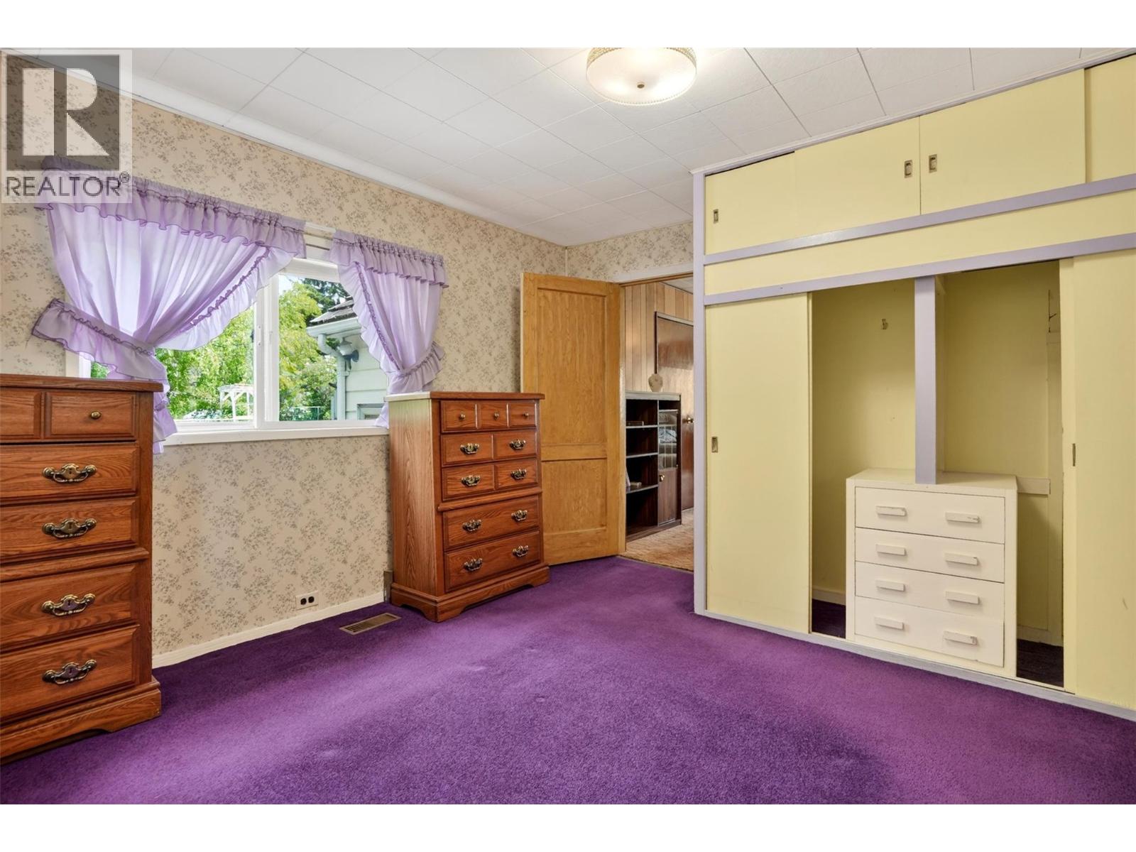 239 B Avenue - 25