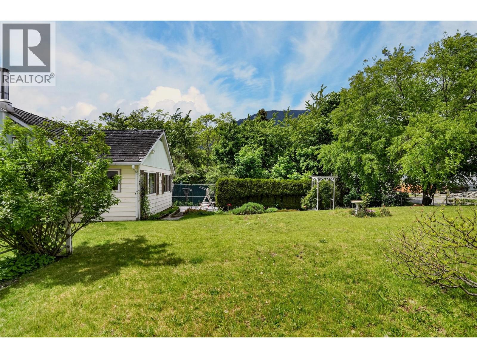 239 B Avenue - 41