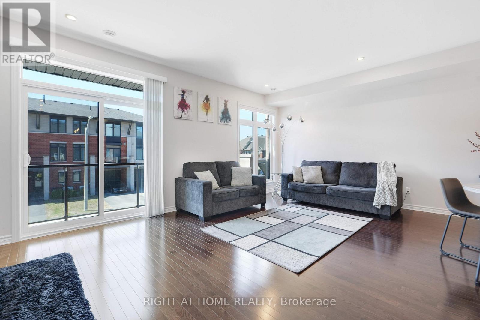 554 LABRADOR CRESCENT - 8