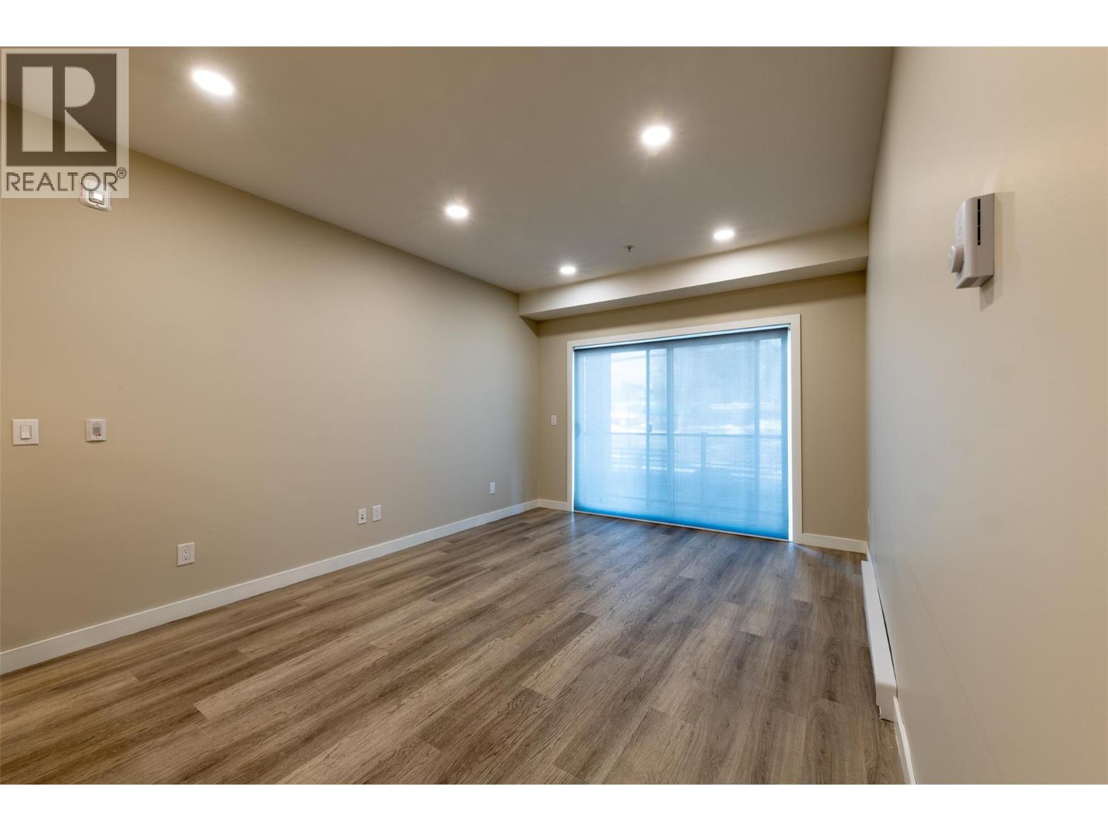 #203 1200 11th Avenue N - 29