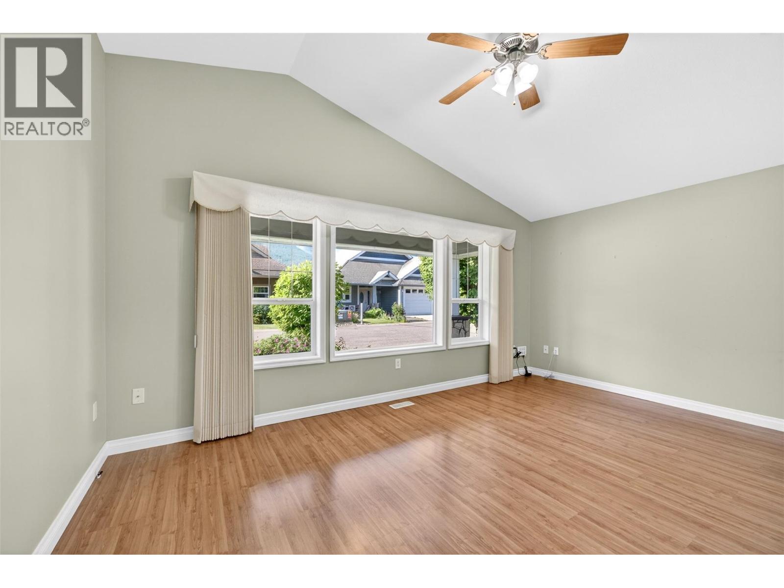 1231 10 Street SW Unit# 5, Salmon Arm