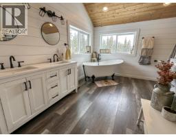 13891 Sweet Road, Vanderhoof, BC V0J3A1 Photo 31