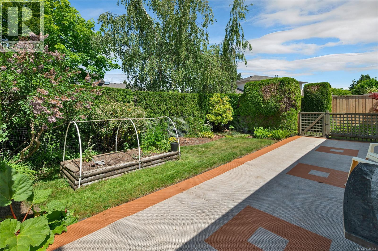 #35 2055 Galerno Rd - 38