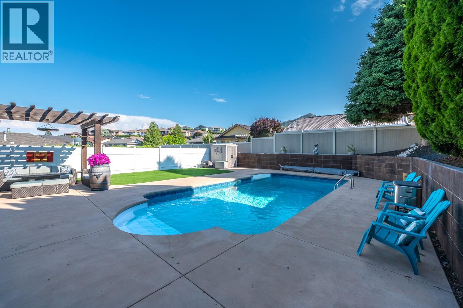 12104 GOLF COURSE Drive, Osoyoos