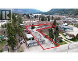 231 Finlayson Street, Sicamous, BC V0E2V1 Photo 8