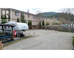 231 Finlayson Street, Sicamous, BC V0E2V1 Photo 12