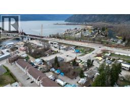 231 Finlayson Street, Sicamous, BC V0E2V1 Photo 9