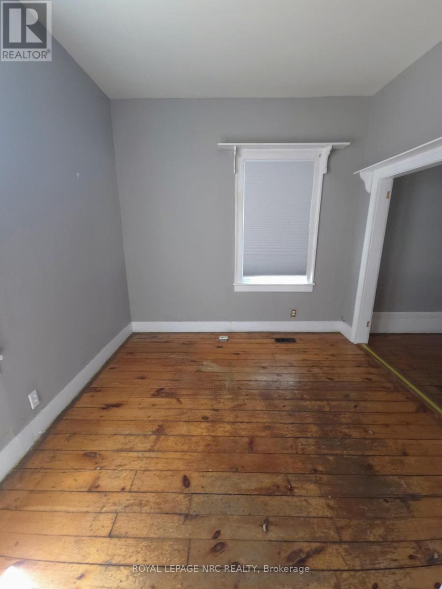 264 RIDGE ROAD N