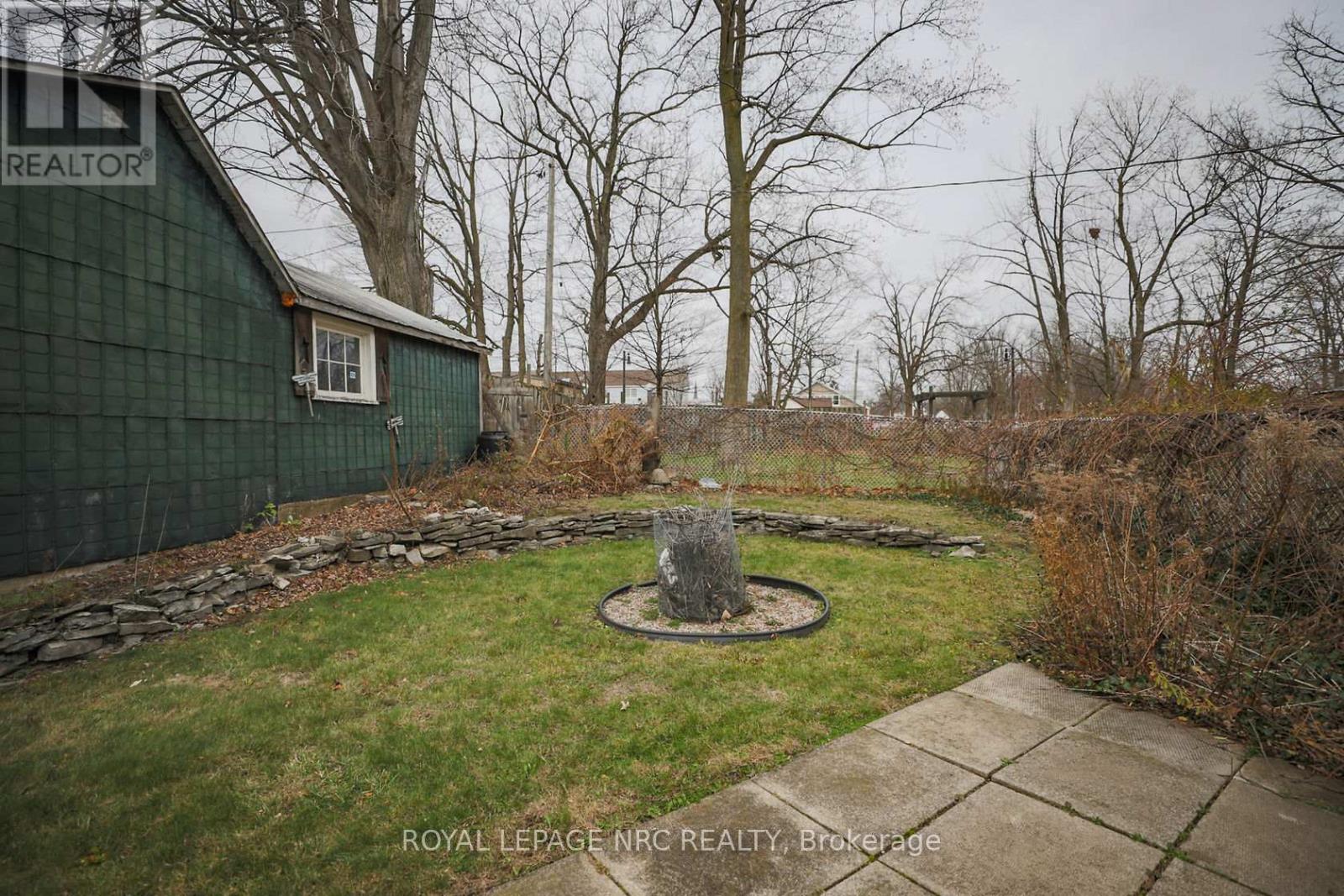 264 RIDGE ROAD N