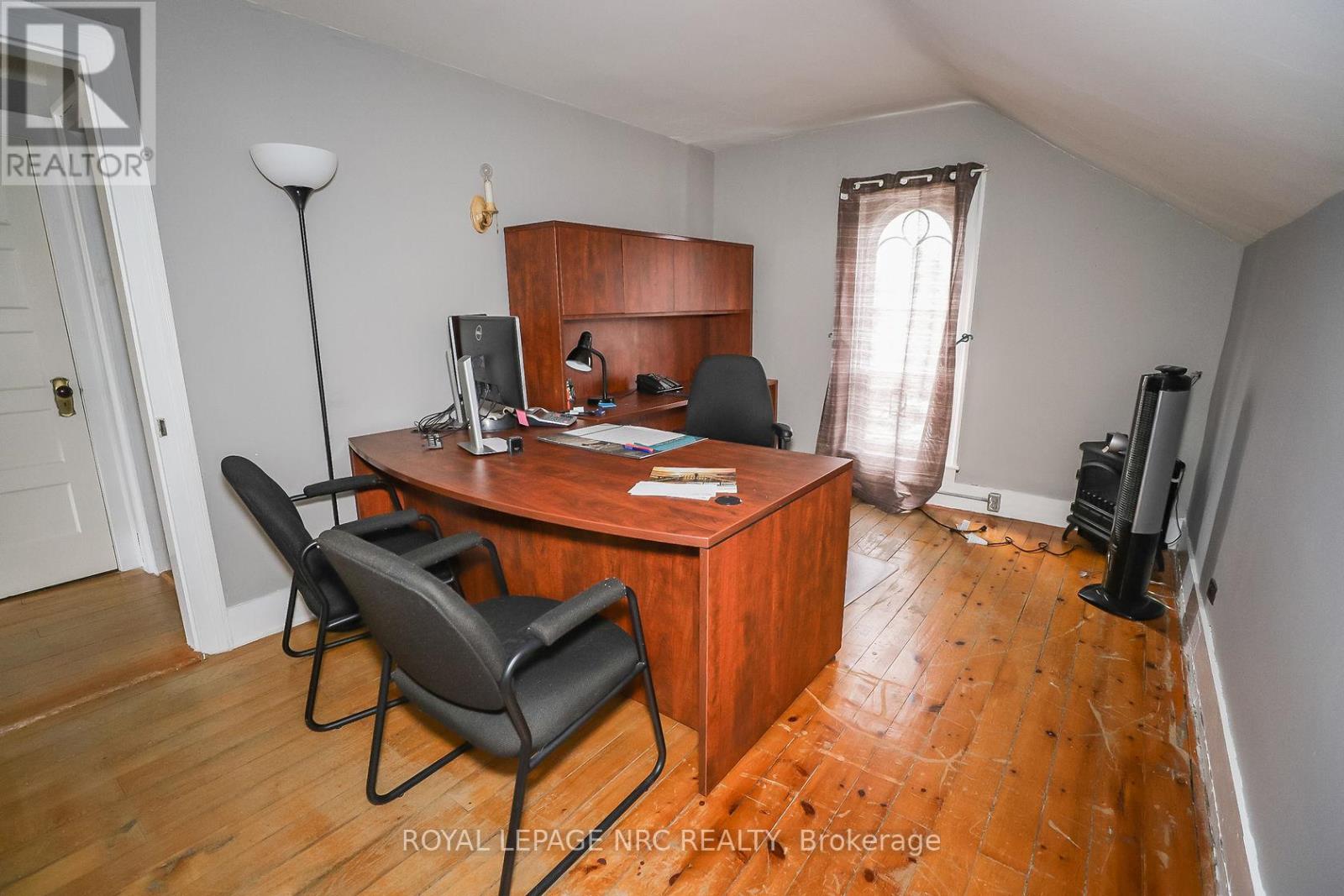 264 RIDGE ROAD N