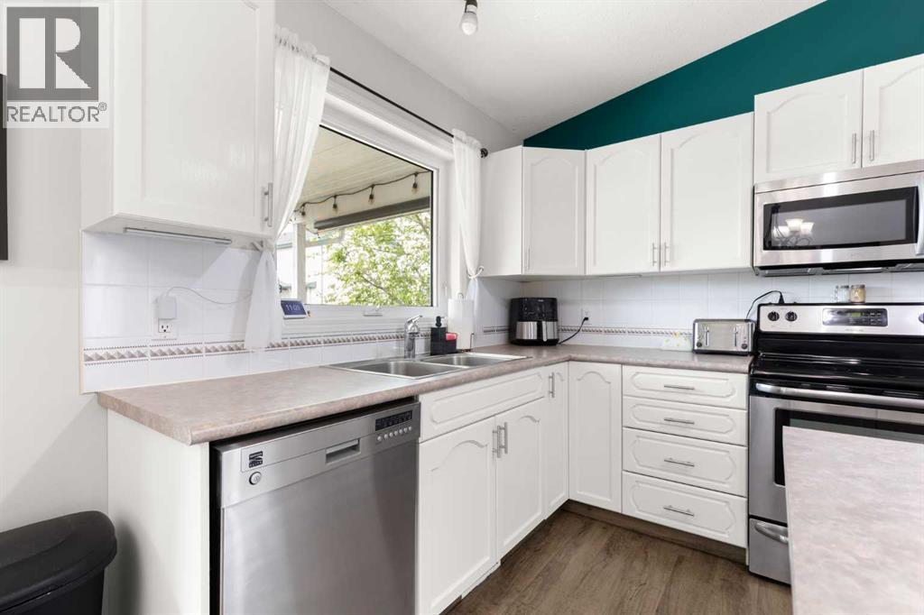 453 Stark Way SE - 14