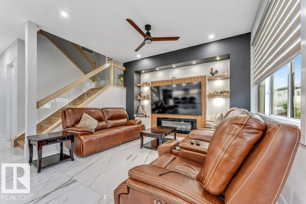 1760 18 ST NW - 15