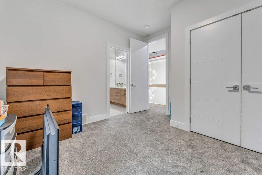 1760 18 ST NW - 44