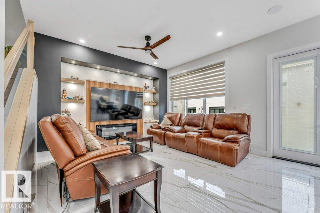 1760 18 ST NW - 14