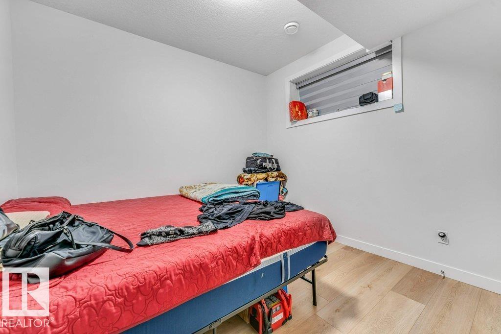 1760 18 ST NW - 55