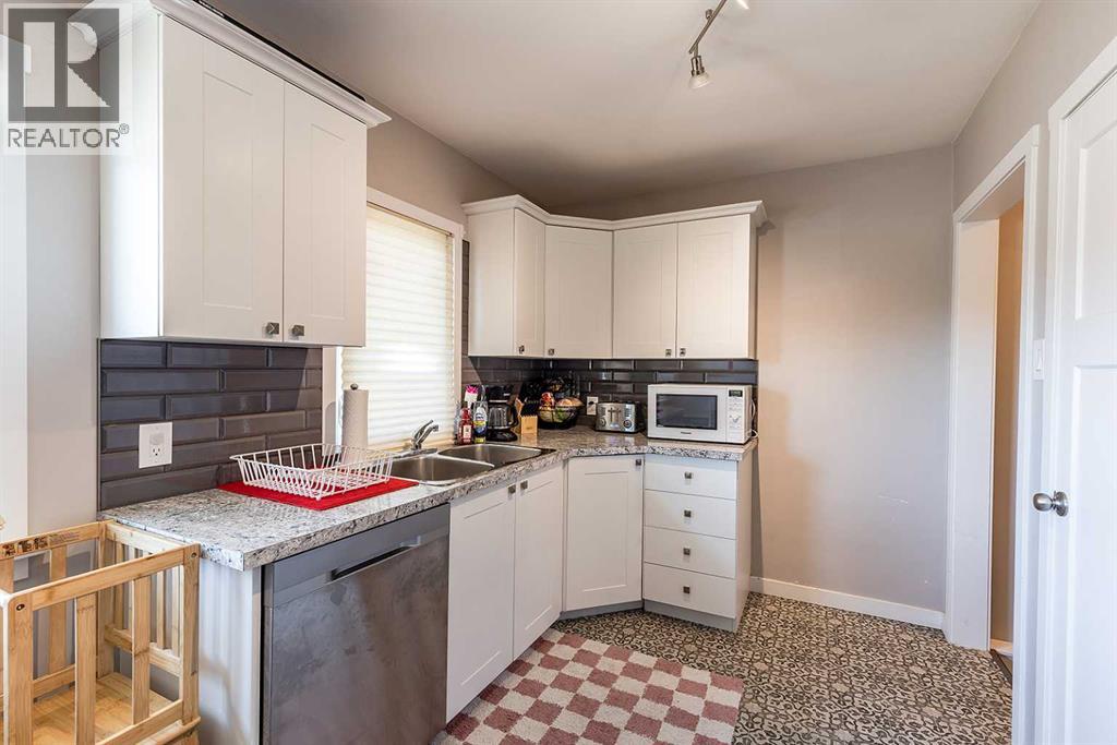 538 6 Street SW - 12