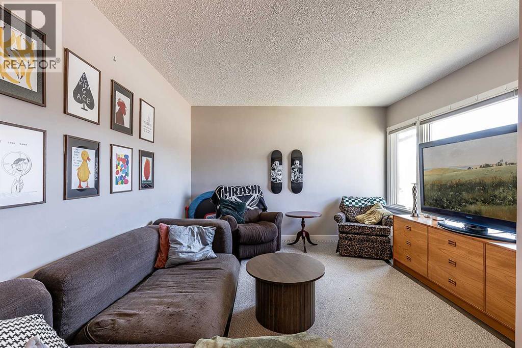 538 6 Street SW - 5