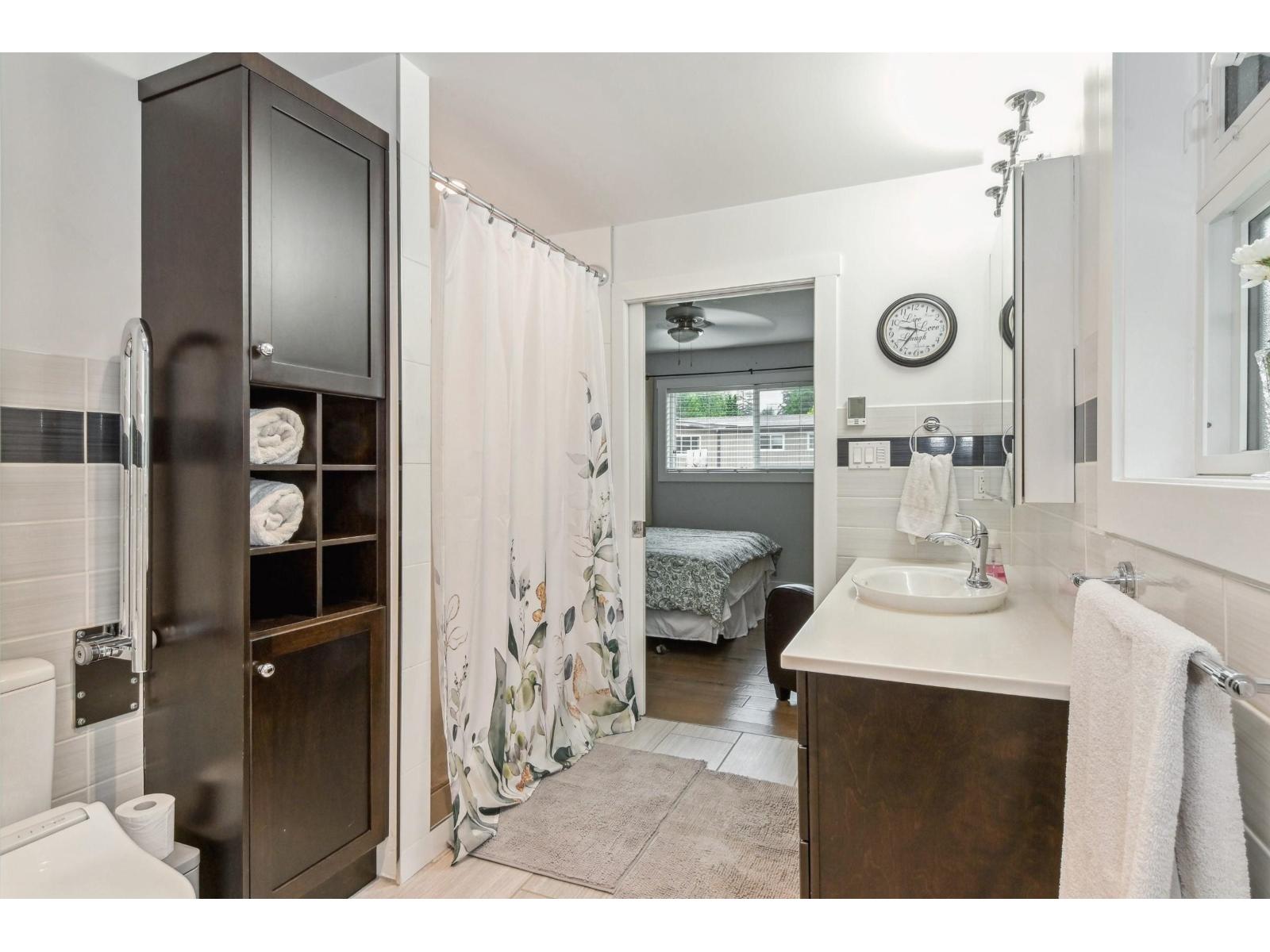 House in Abbotsford - Image 13